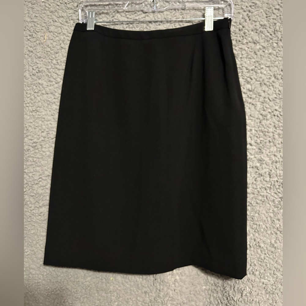 Jones New York Classic Black Pencil Skirt